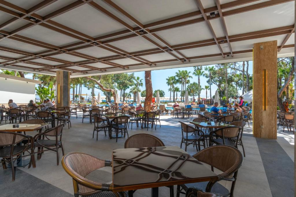 Seven Seas Hotel Life (Ex. Otium Hotel Life) 5*