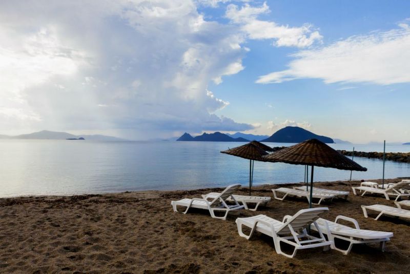 Maira Beach Hotel 3*