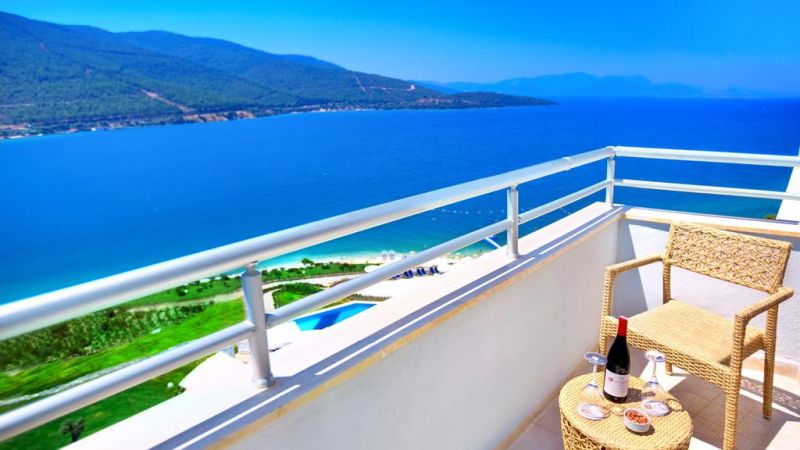 Maira Beach Hotel 3*