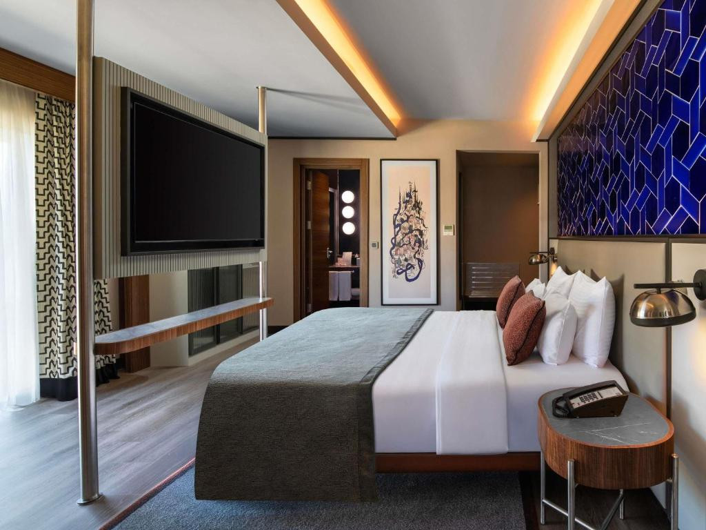 Mercure Istanbul Altunizade 4*