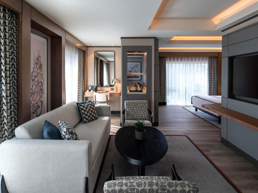 Mercure Istanbul Altunizade 4*
