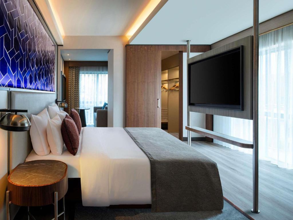 Mercure Istanbul Altunizade 4*
