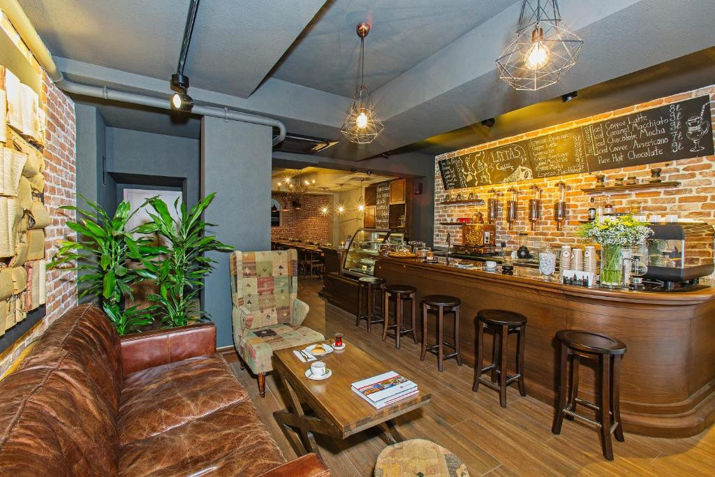 Meroddi Galata Mansion 4*