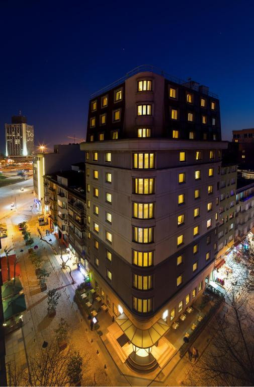 Mid Town 4*
