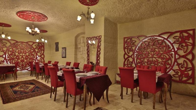 Miracle Cave Hotel 2*