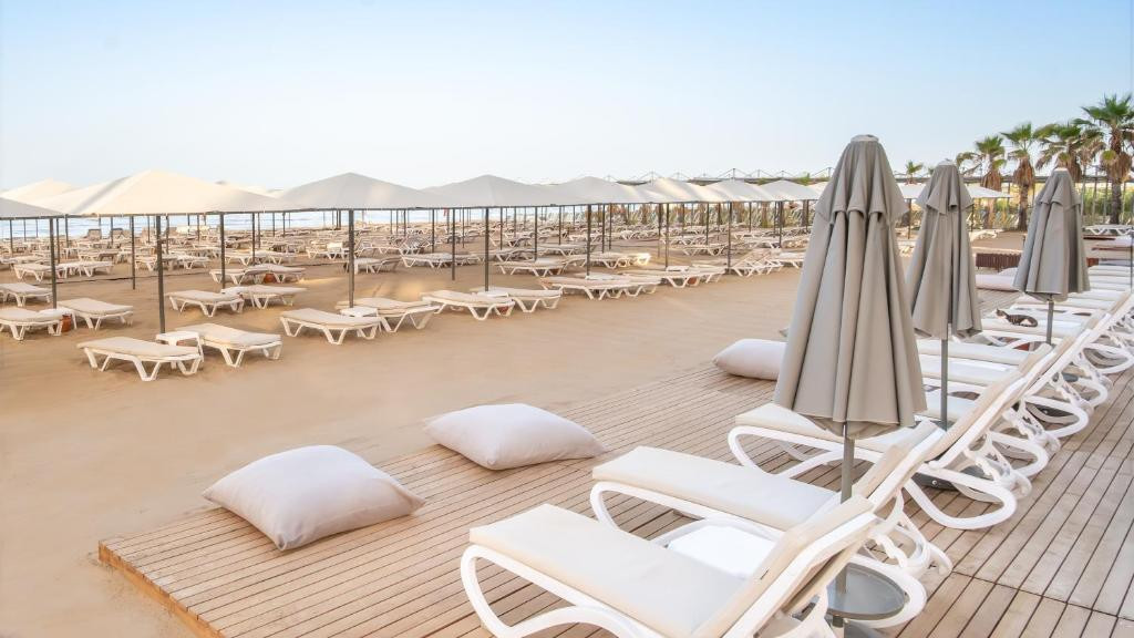 Miramare Queen Hotel 5*