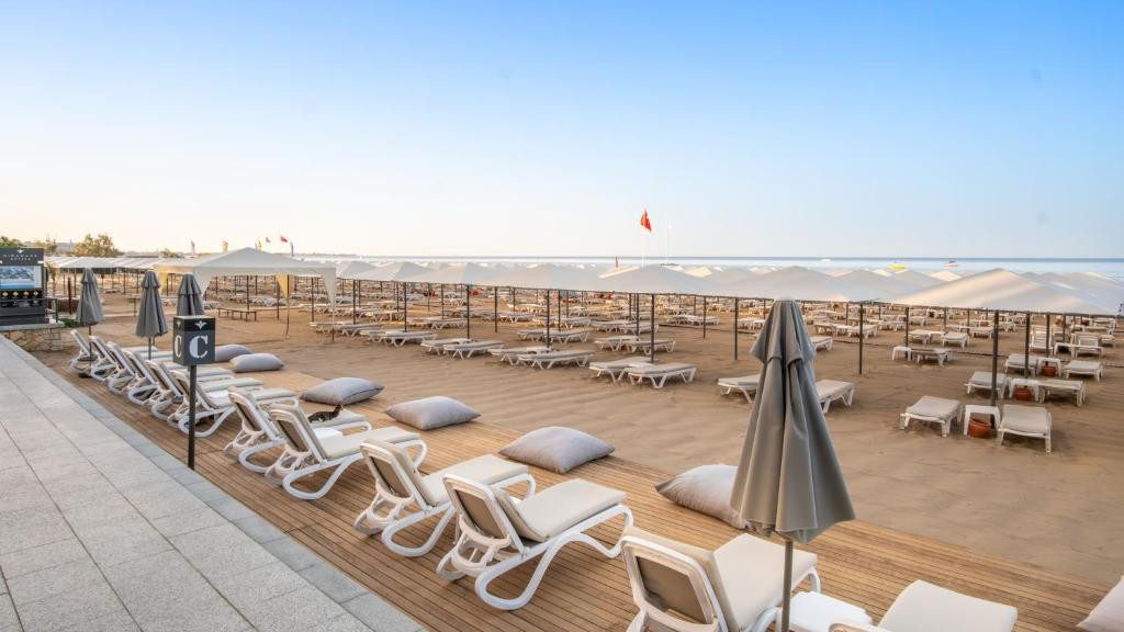 Miramare Queen Hotel 5*