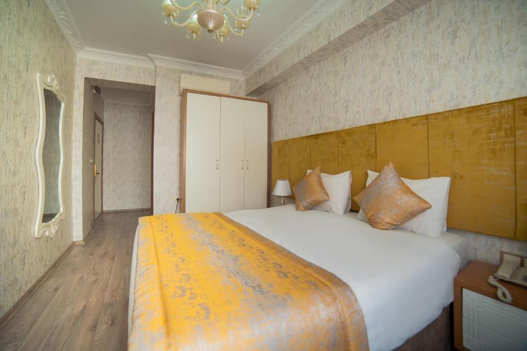 Miran Hotel 4*