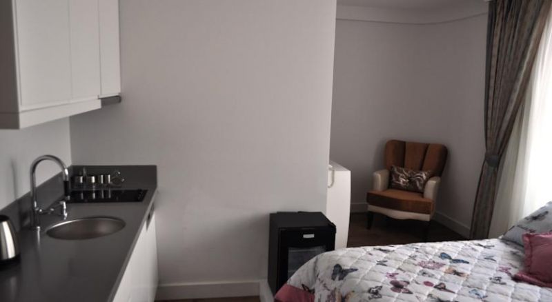 Molton Kabatas Hotel 3*