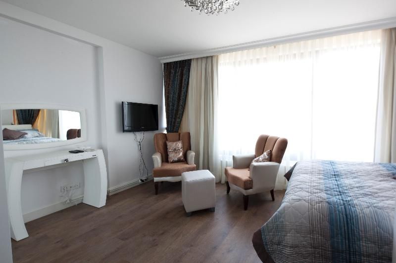 Molton Kabatas Hotel 3*