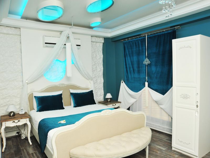 Mood Design Suites 3*