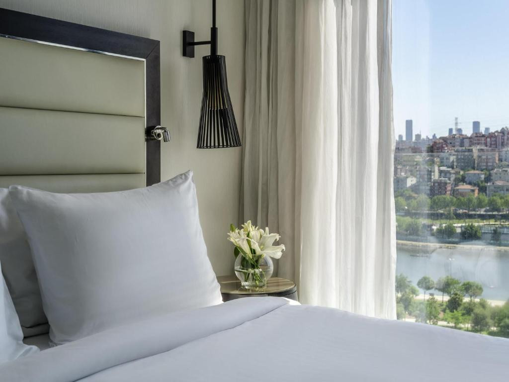 Movenpick Istanbul Hotel Golden Horn 5*