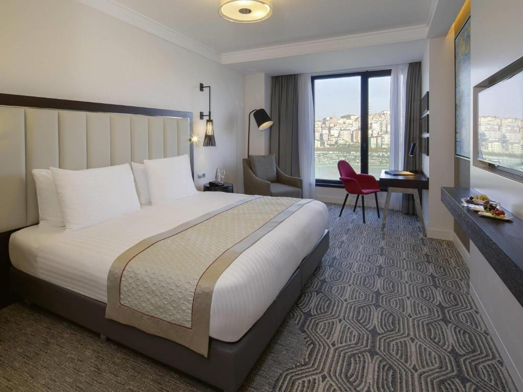 Movenpick Istanbul Hotel Golden Horn 5*