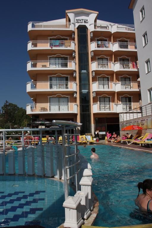 Mutlu Apart 3*