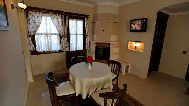 Nerissa Hotel 3*