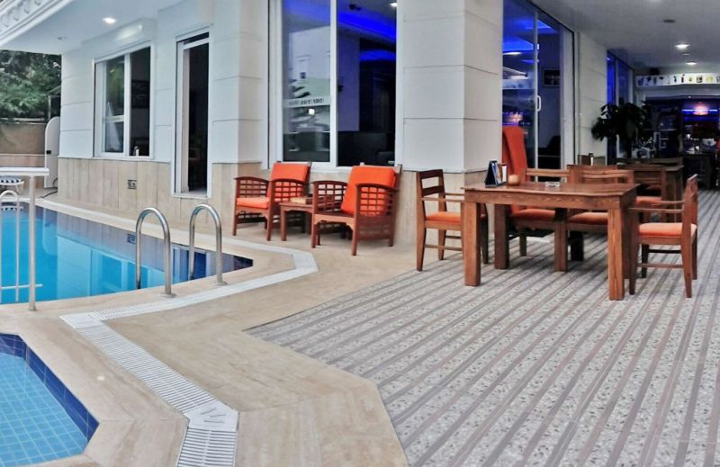 North Point 3*