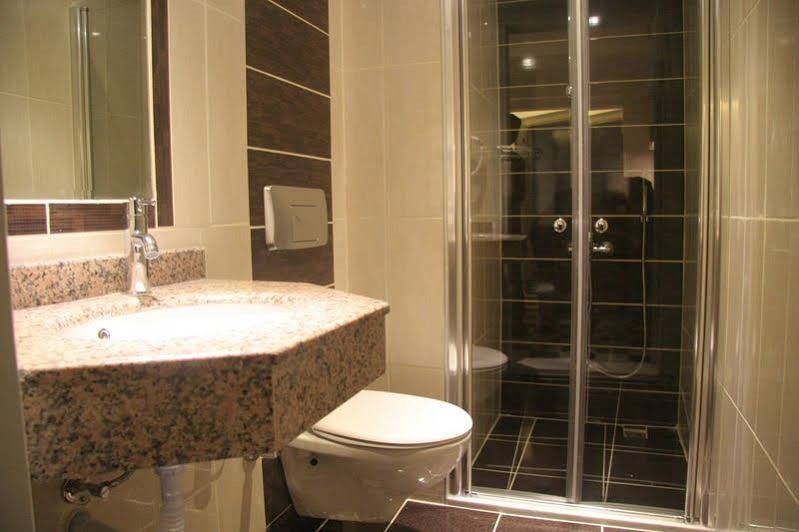 Orient Suite 3*