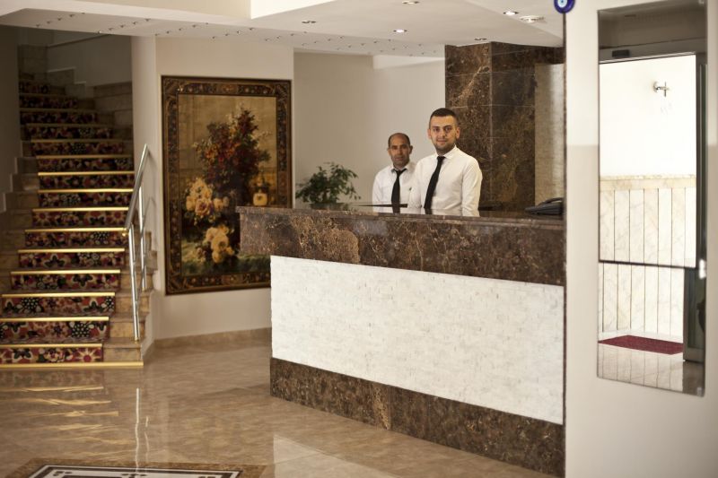 Oz Yavuz Hotel 2*