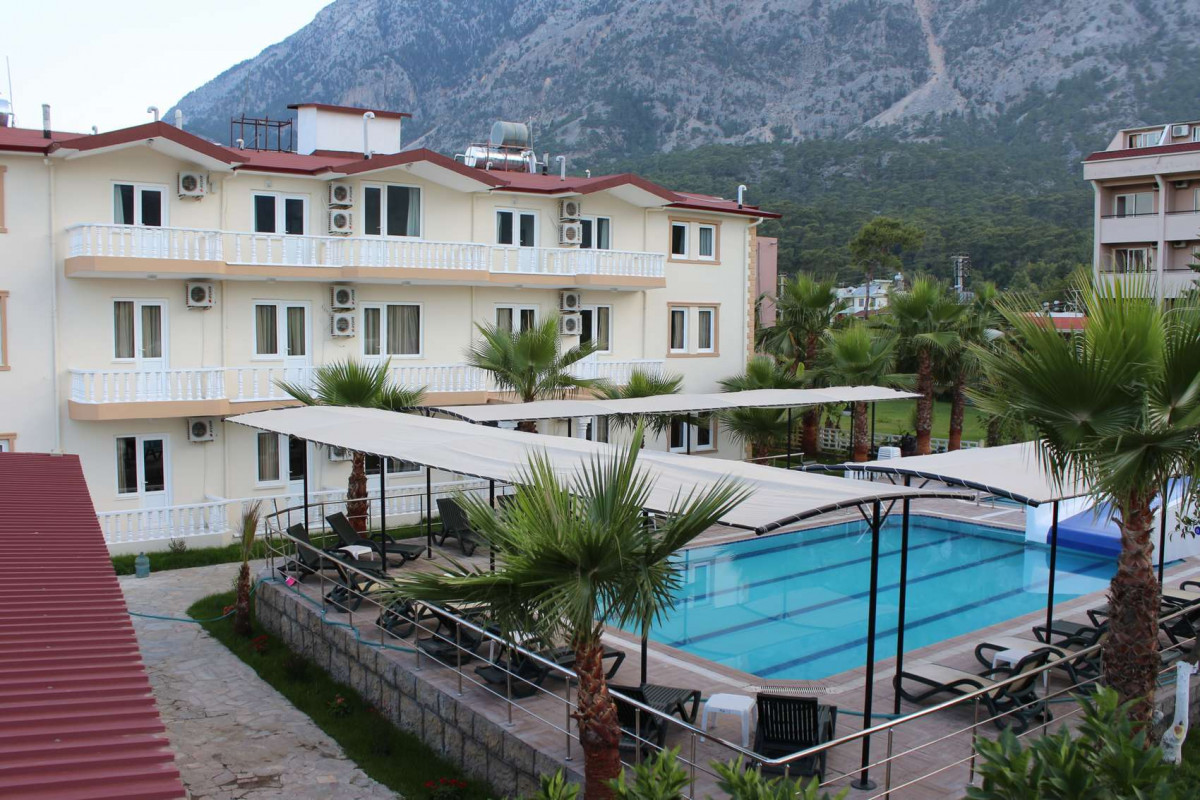 Ozer Park 3*