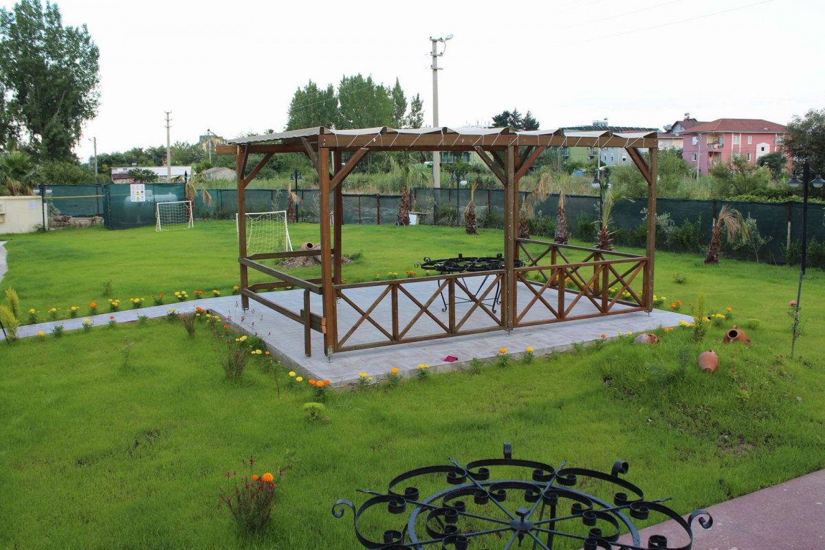 Ozer Park 3*
