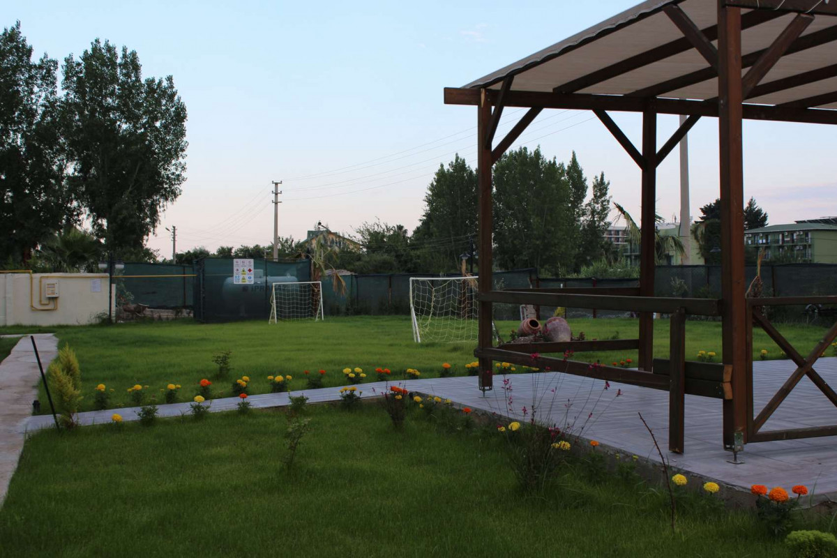 Ozer Park 3*