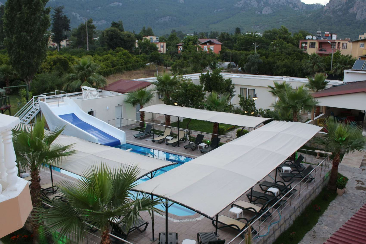 Ozer Park 3*