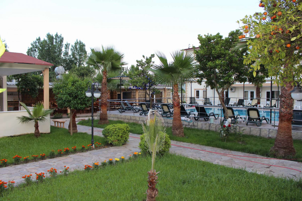 Ozer Park 3*