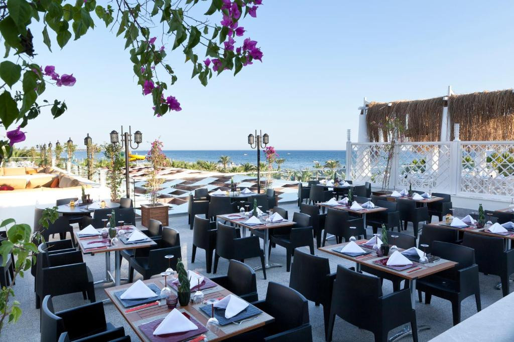 Paloma Oceana Resort 5*