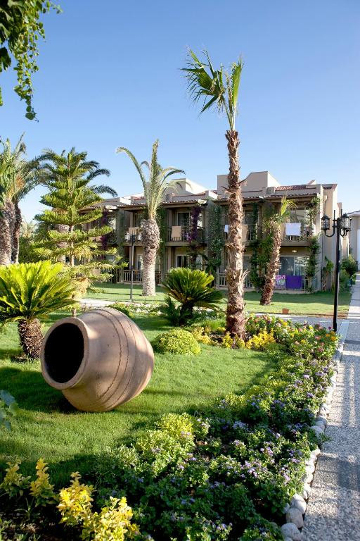 Paloma Oceana Resort 5*