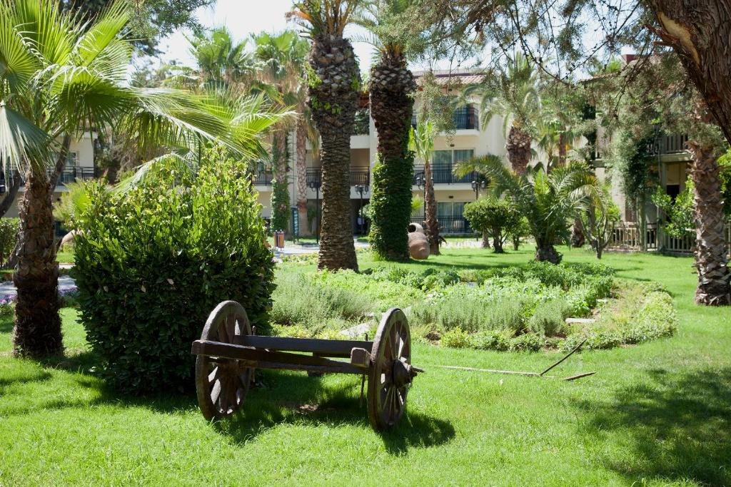 Paloma Oceana Resort 5*