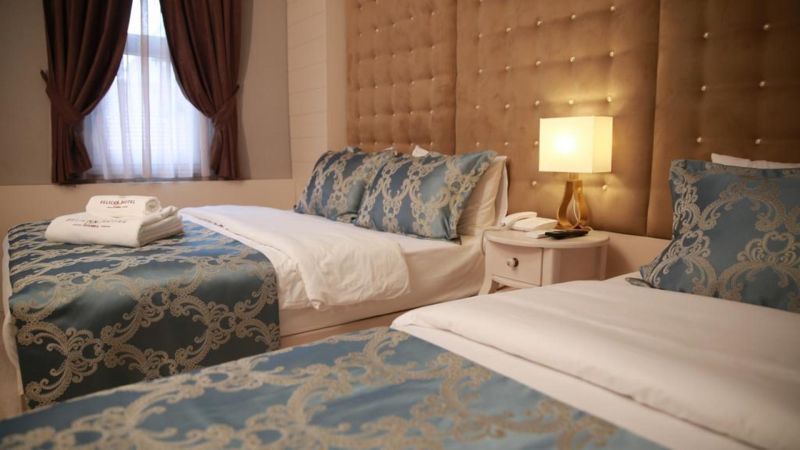 Pelican House Hotel 3*