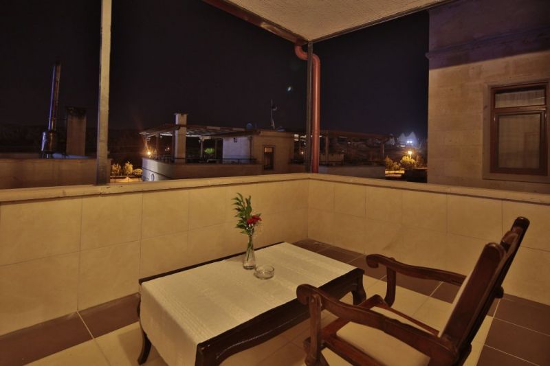 Royal Stone Houses 3*