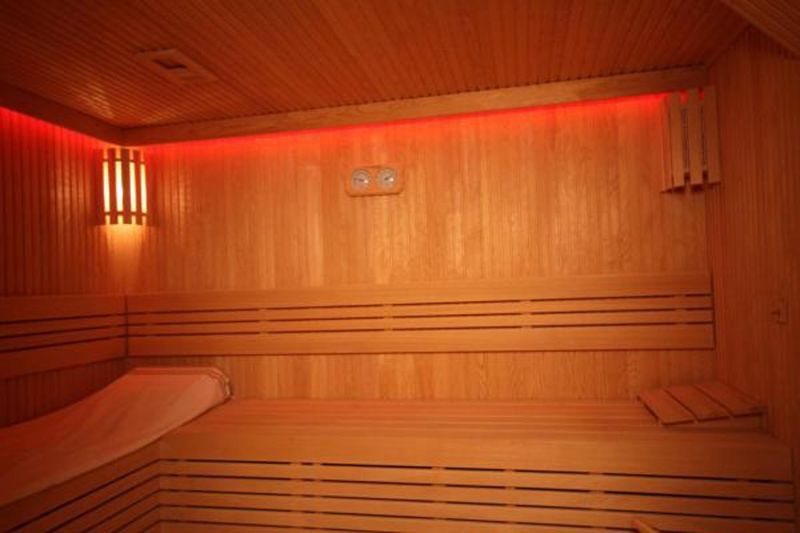 Q Hotel Old City 3*