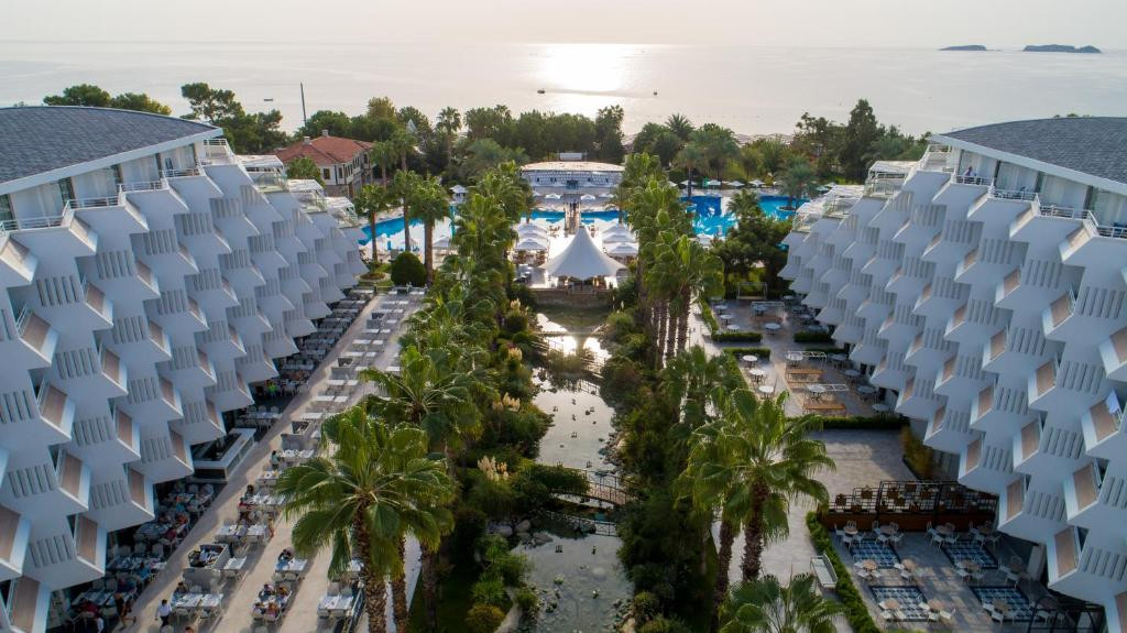 Rai Premium Tekirova (Ex. Queens Park Tekirova) 5*
