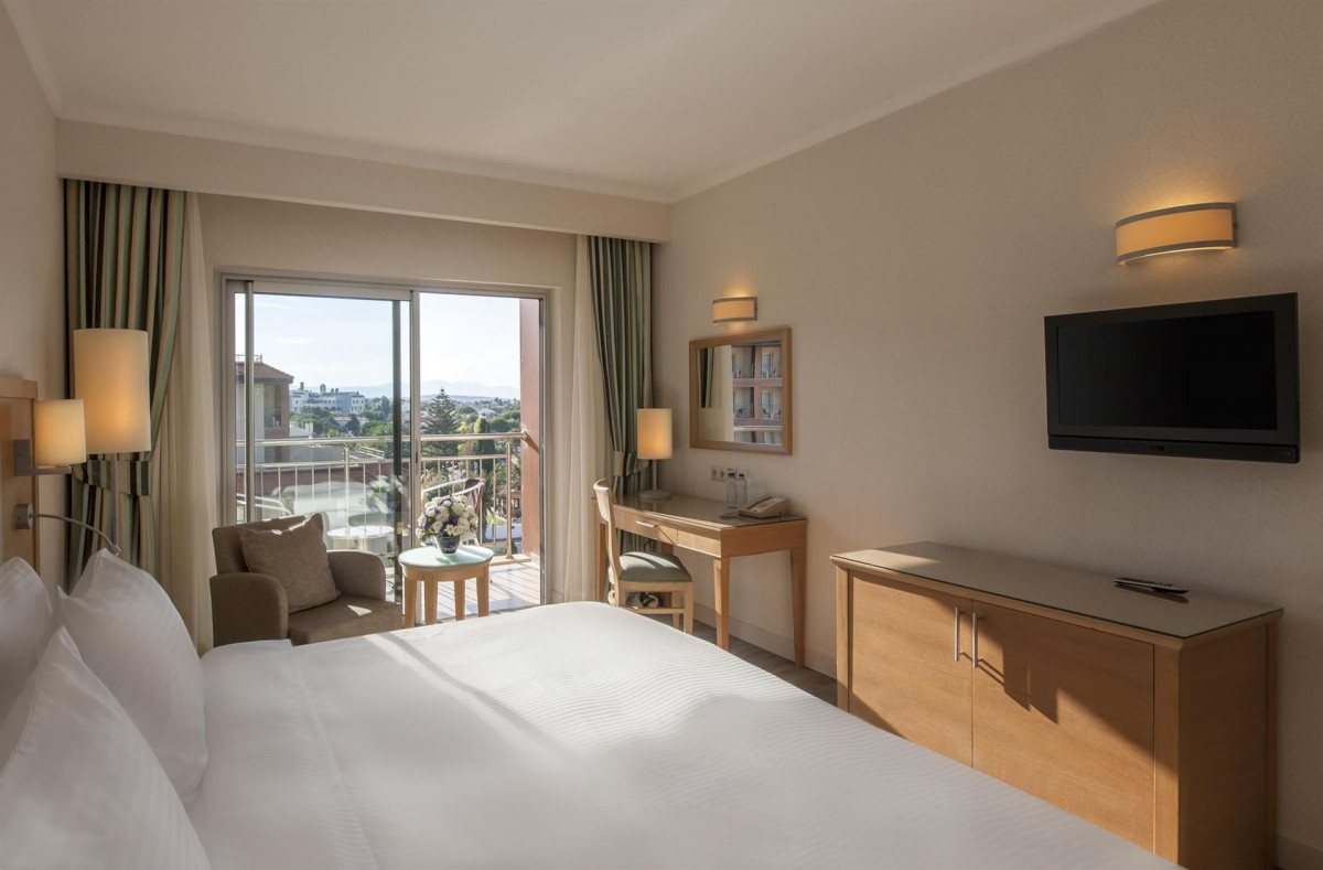 Radisson Blu Resort & Spa 5*