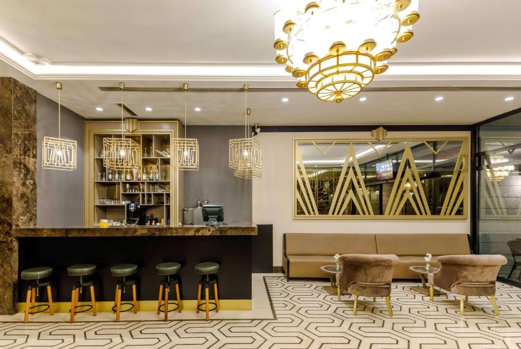 Ramada By Wyndham Istanbul Golden Horn 4*
