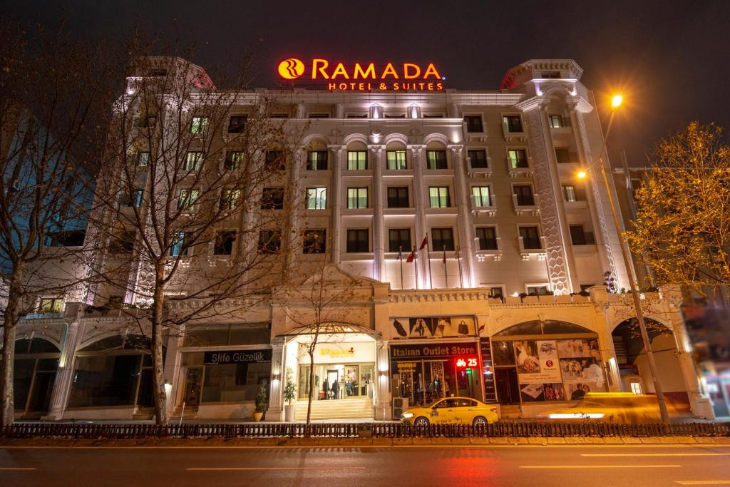 Ramada Hotel & Suites Merter 5*