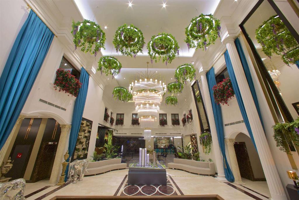 Ramada Hotel & Suites Merter 5*