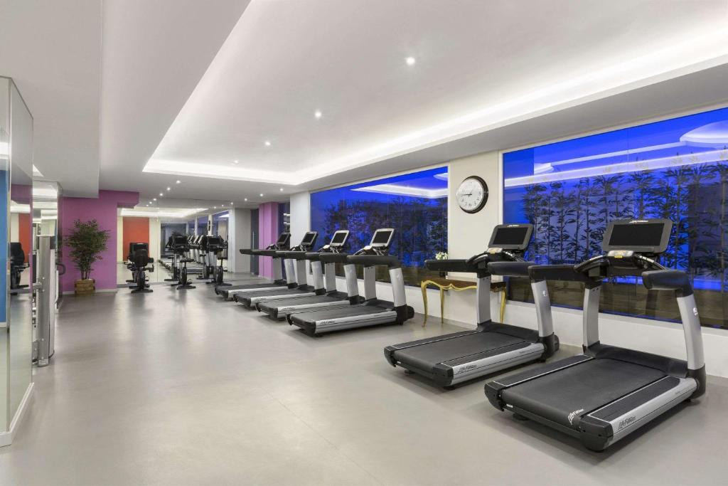 Ramada Hotel & Suites Merter 5*