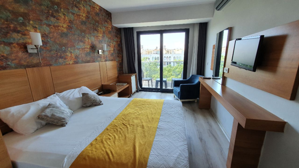 Ramona Hotel 3*