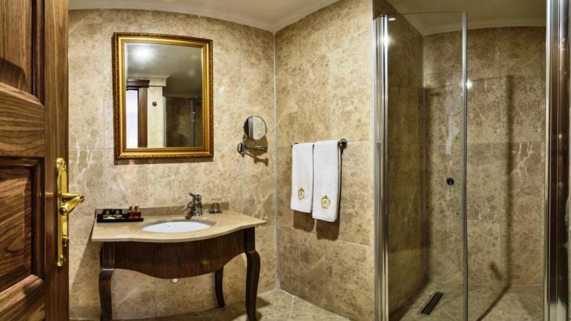 Realstar Hotel 4*