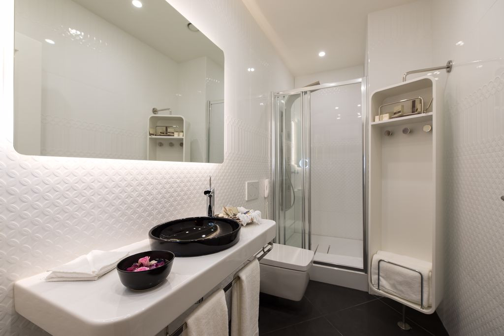 Regie Ottoman 4*