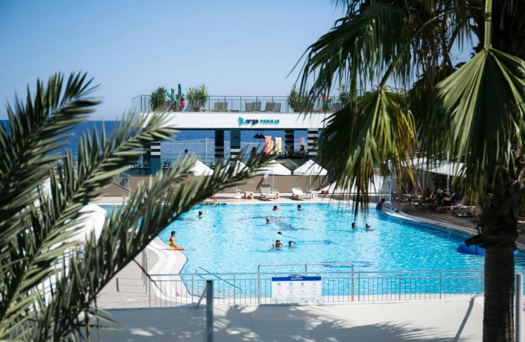 Sailors Beach Club 5*