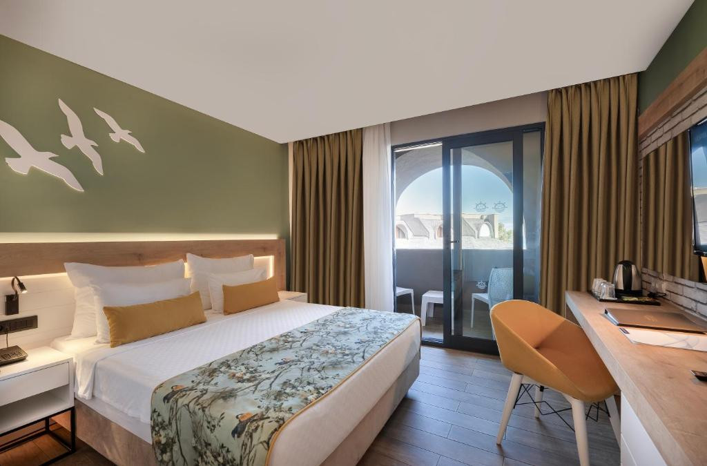 Sailors Beach Club 5*