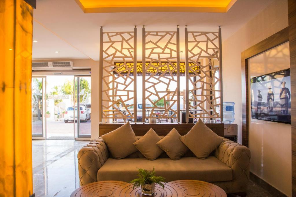 Sea View Hotel 3*