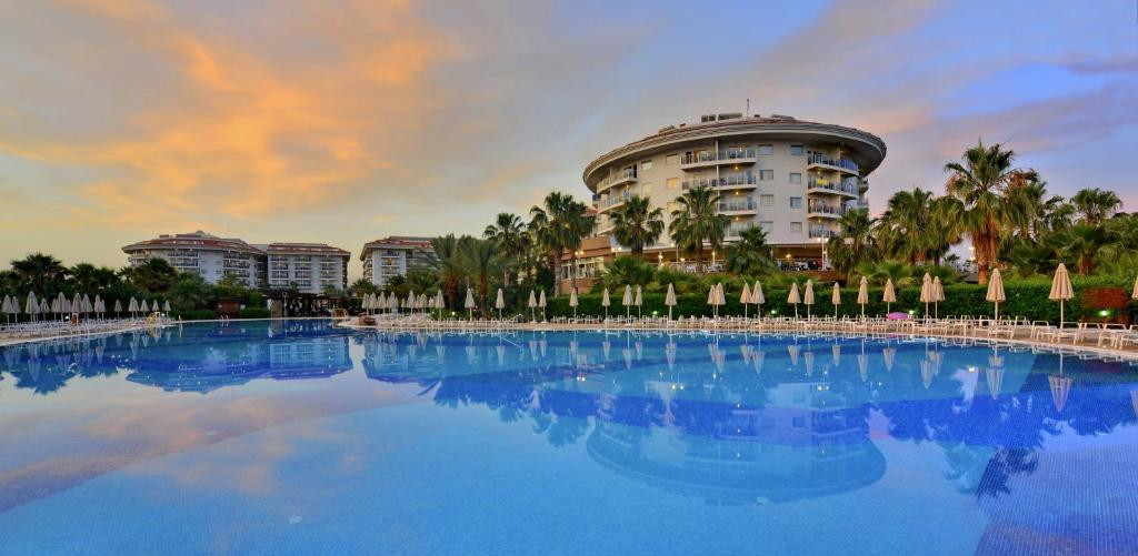 Seaden Sea World Resort & Spa 5*
