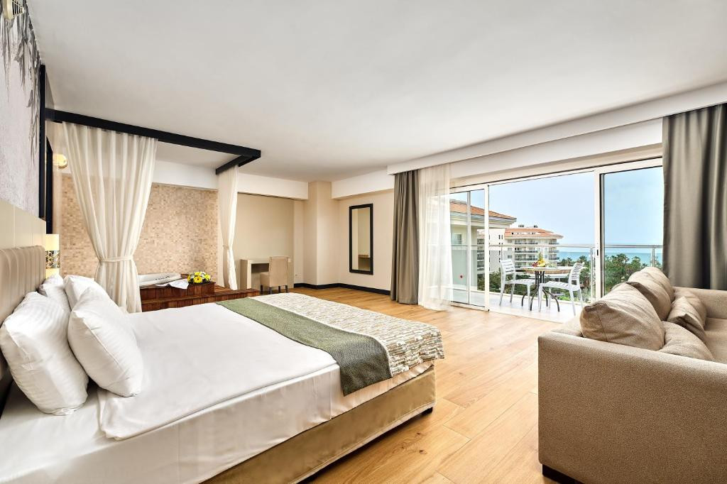 Seaden Sea World Resort & Spa 5*