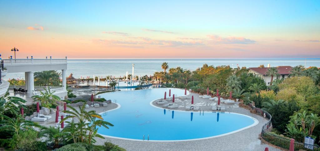 Starlight Resort (Ex. Starlight Convention Center Thalasso & Spa) 5*