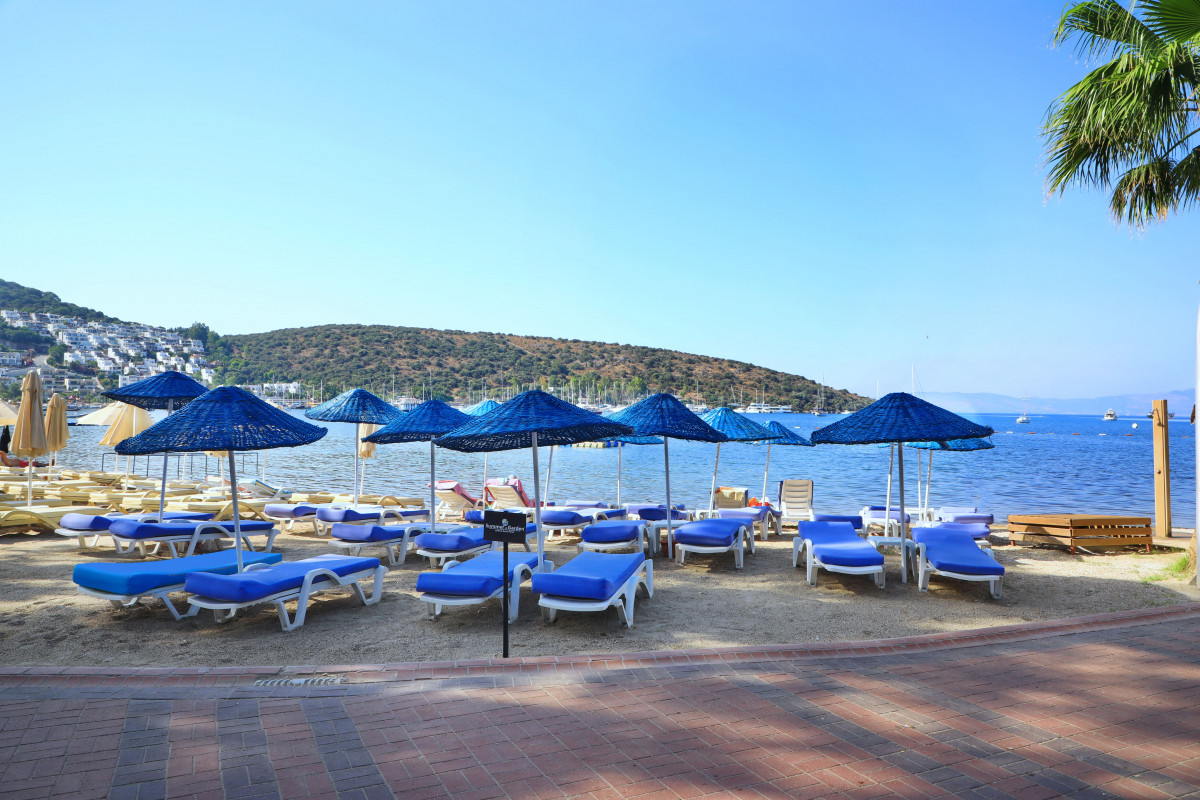 Summer Garden Suites And Beach Hotel (Ex. Summer Garden Apart) 3*