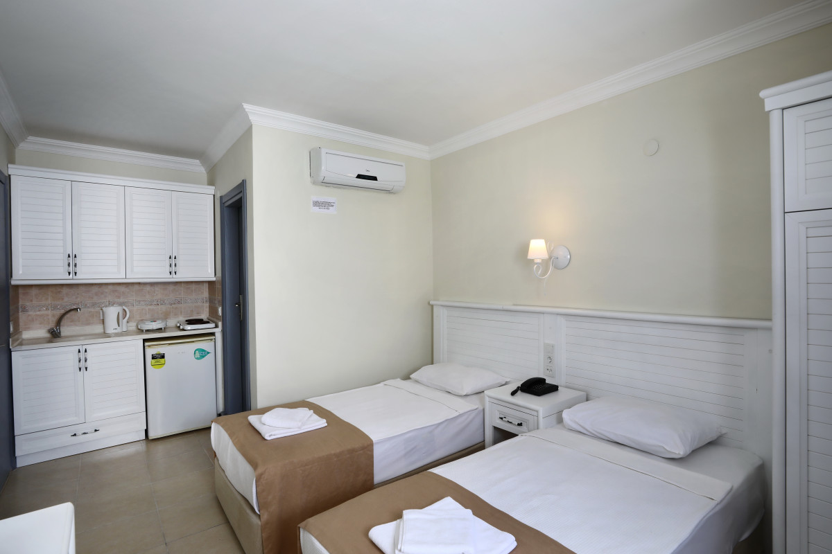 Summer Garden Suites And Beach Hotel (Ex. Summer Garden Apart) 3*